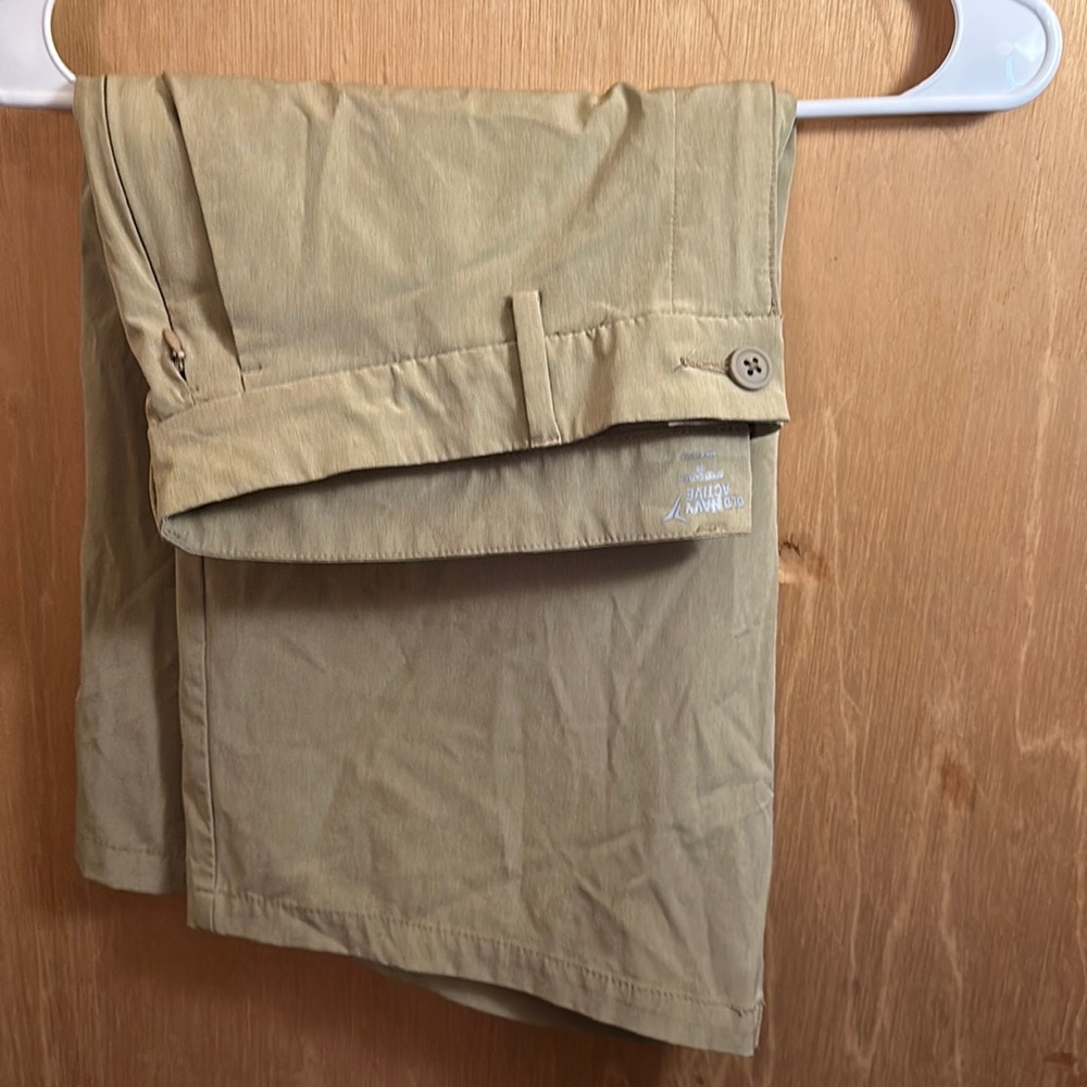 Active golf shorts
